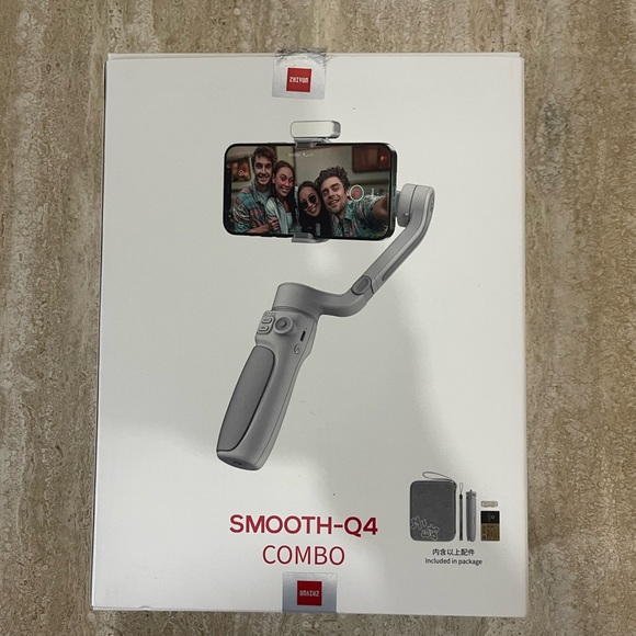 ZHYUN smooth Q4 combo. Blogging stabilizer. - Picture 1 of 6